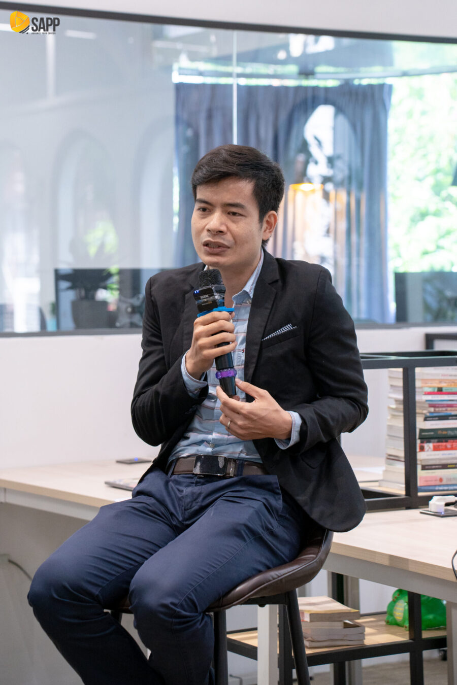 Diễn giả Mai Đức Minh - CFA – CEO tại Wisdomise Financial Advisory Firm chia sẻ nguyên lý công việc M&A tại Networking Day #1