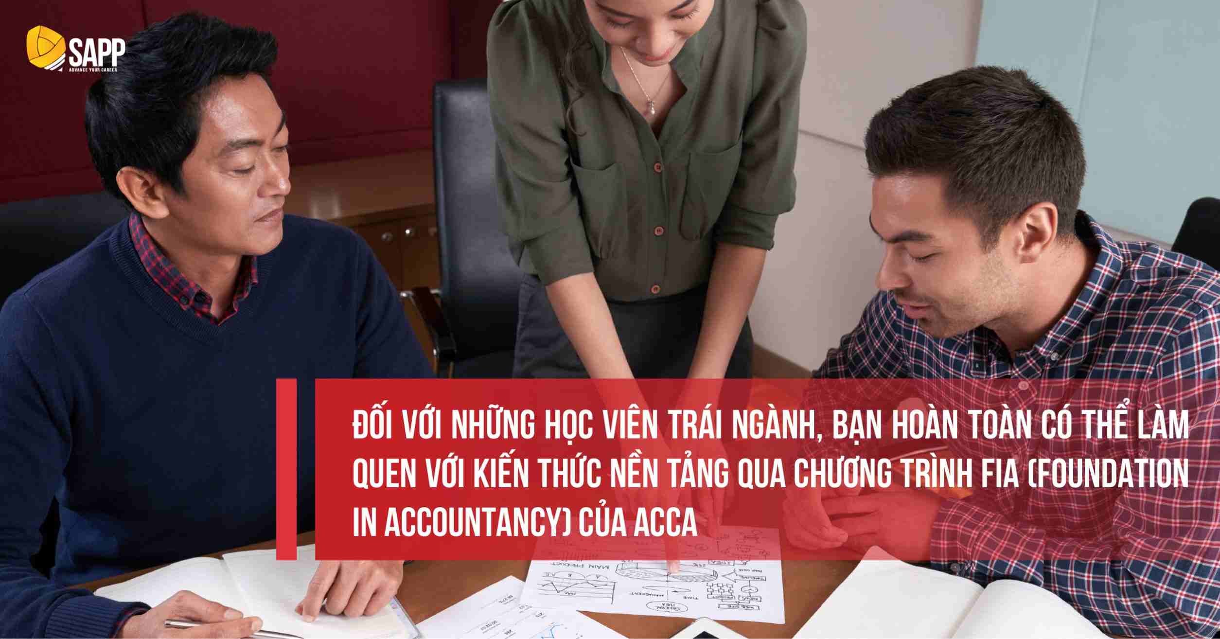 Học viên trái ngành có thể bắt đầu với chương trình nền tảng 